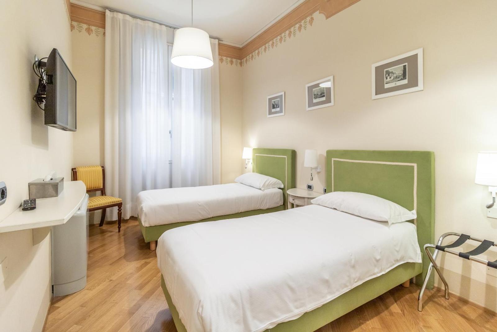 Casa Isolani Piazza Maggiore 1.0